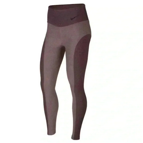 Nike women’s High Waist Studio Lux Legend
Leggings Tights purple sz M preloved - Picture 8 of 8